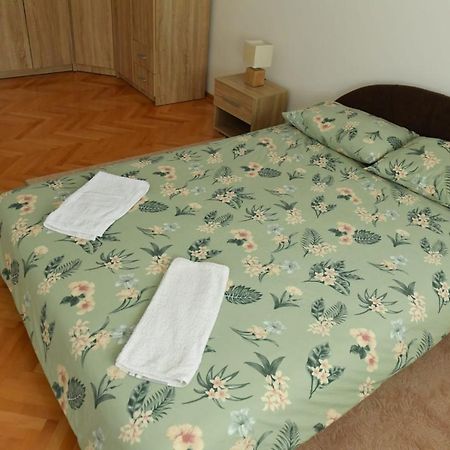Dobi Apartmani Wing Jagodina Kültér fotó