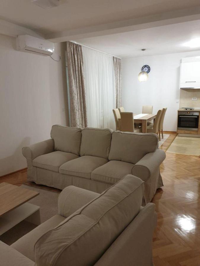 Dobi Apartmani Wing Jagodina Kültér fotó