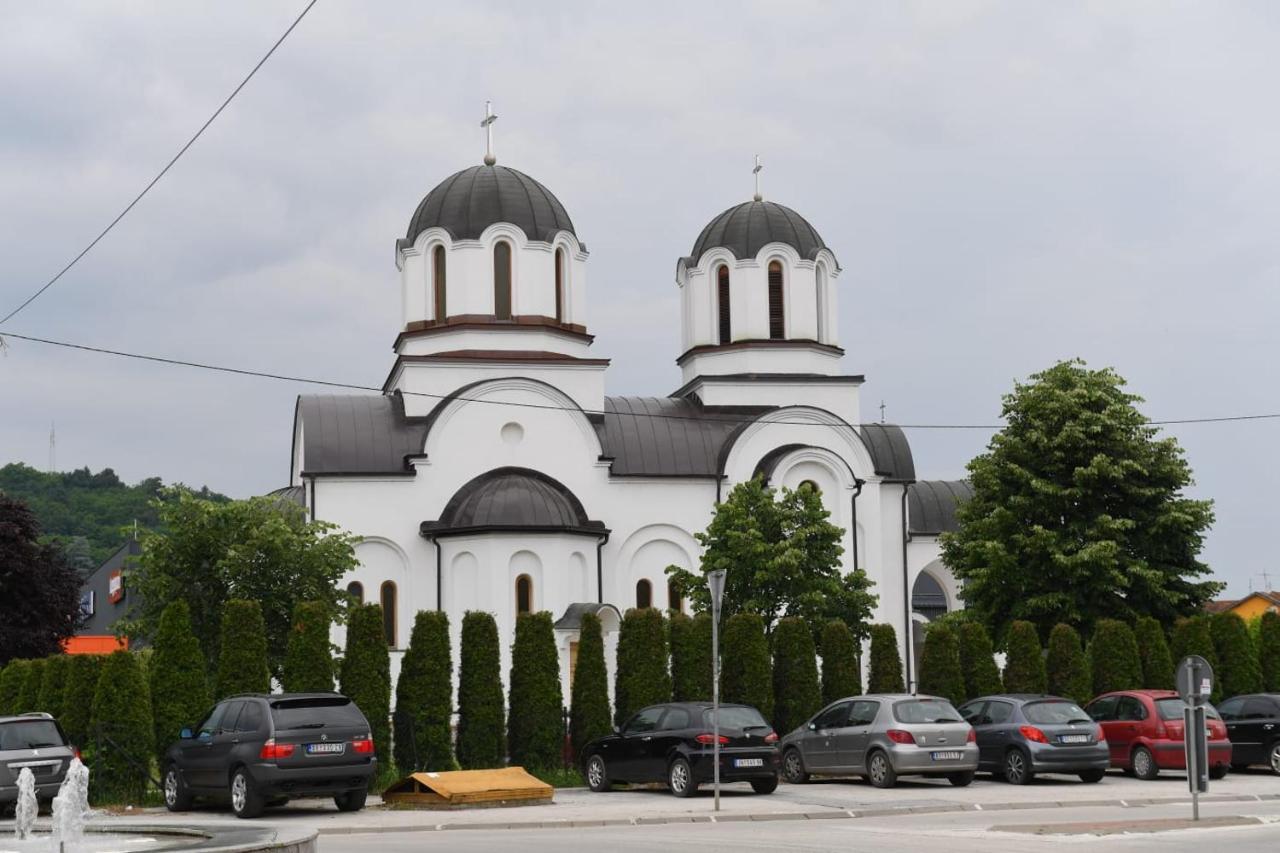 Dobi Apartmani Wing Jagodina Kültér fotó