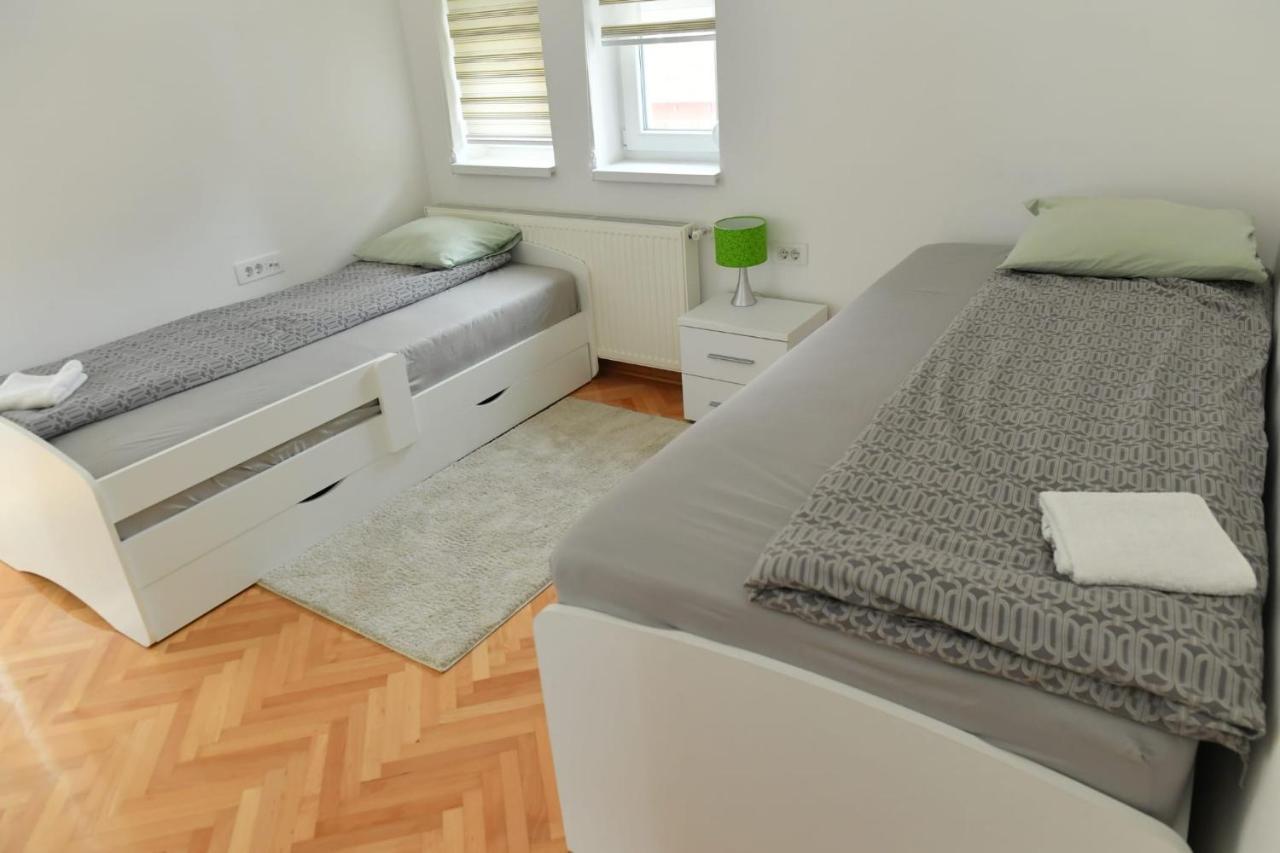 Dobi Apartmani Wing Jagodina Kültér fotó